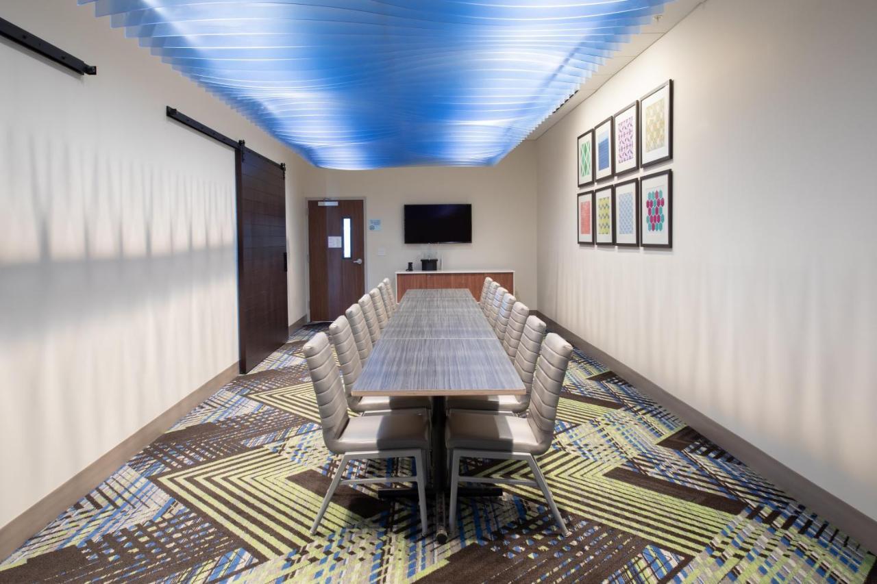 Holiday Inn Express & Suites - Goodland I-70 By Ihg Exterior foto