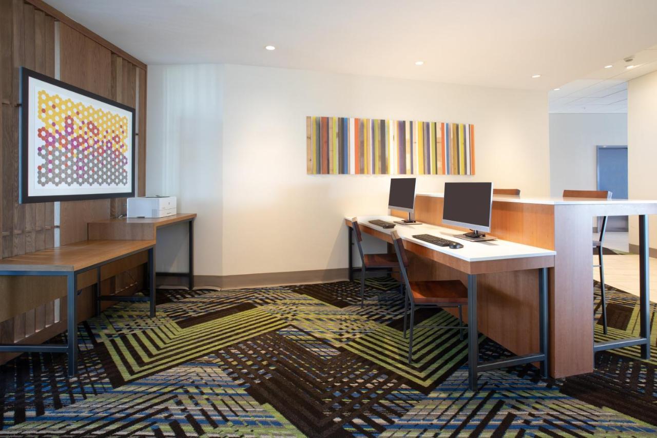 Holiday Inn Express & Suites - Goodland I-70 By Ihg Exterior foto